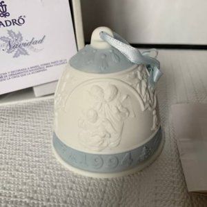 NIB 1994 LLADRO Merry Christmas Handmade Bell Ornament #16139